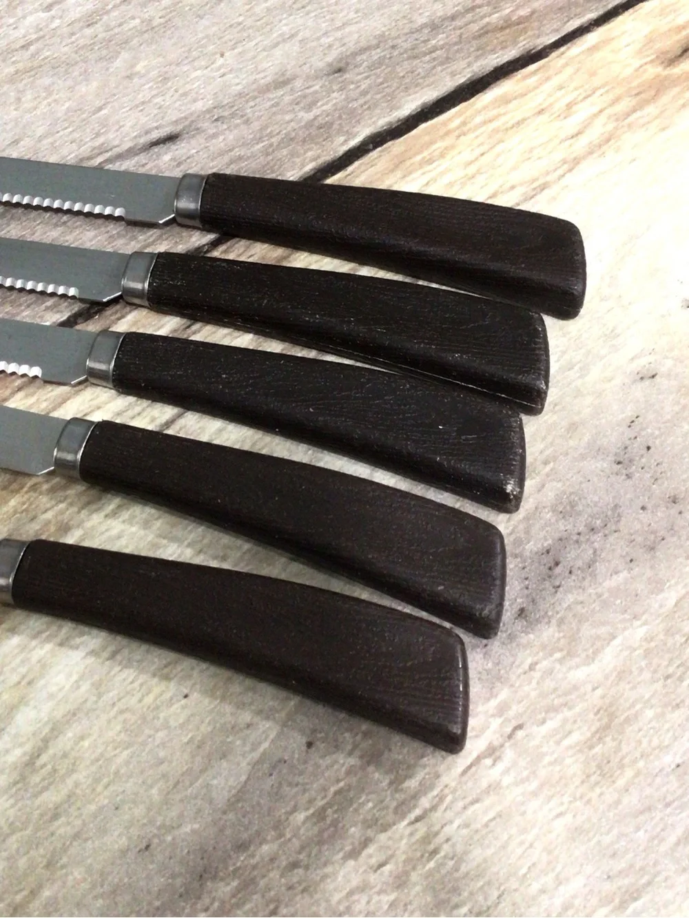 Vintage Quikut USA 5 Pc Stainless Steel Steak Knife Set Brown Faux Wood Handles